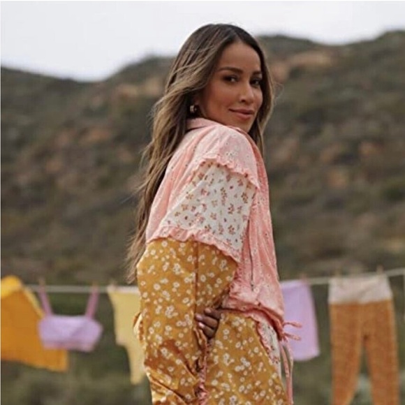 Bandier x Sincerely Jules The Wilder Floral Multi-Color Nylon Running Jacket 1X - Picture 2 of 11